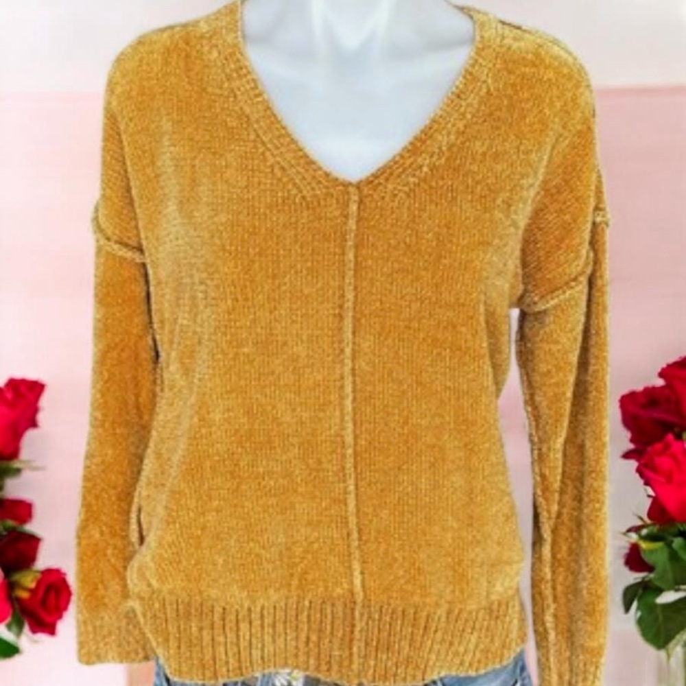 Rachel Zoe Mustard Yellow V-Neck Sweater | Size M | 100% Polyester